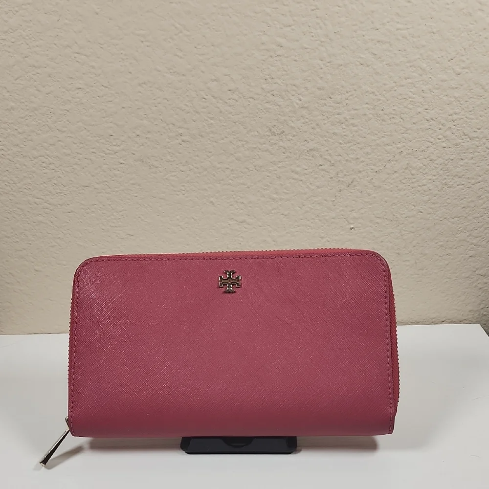Tory Burch Rose Women's Zippy Wallet